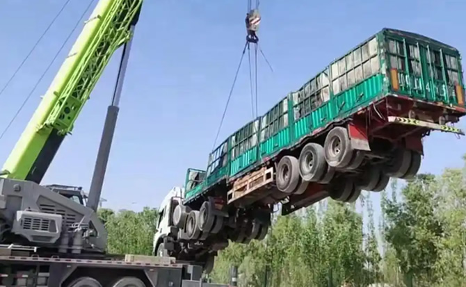 铜鼓道路脱困救援案例